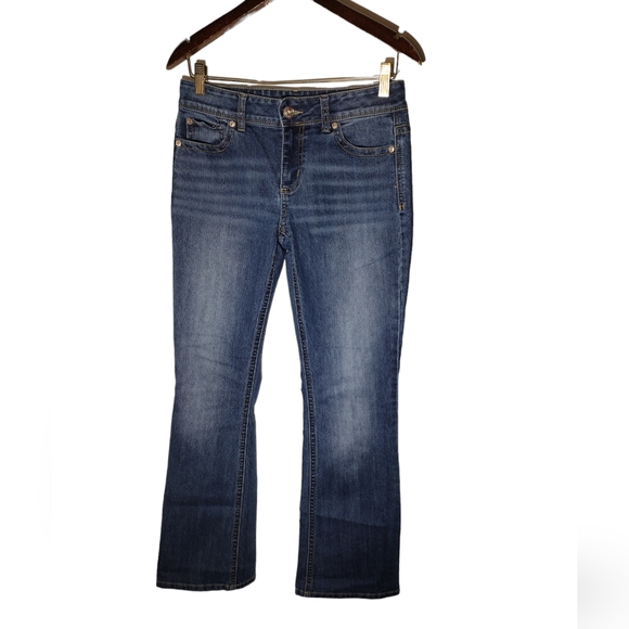 Maurices Bootcut Jeans - Size 3/4 Short - Picture 1 of 3